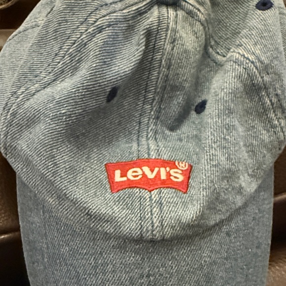 Levi's Classic Blue Denim Hat - Picture 3 of 11